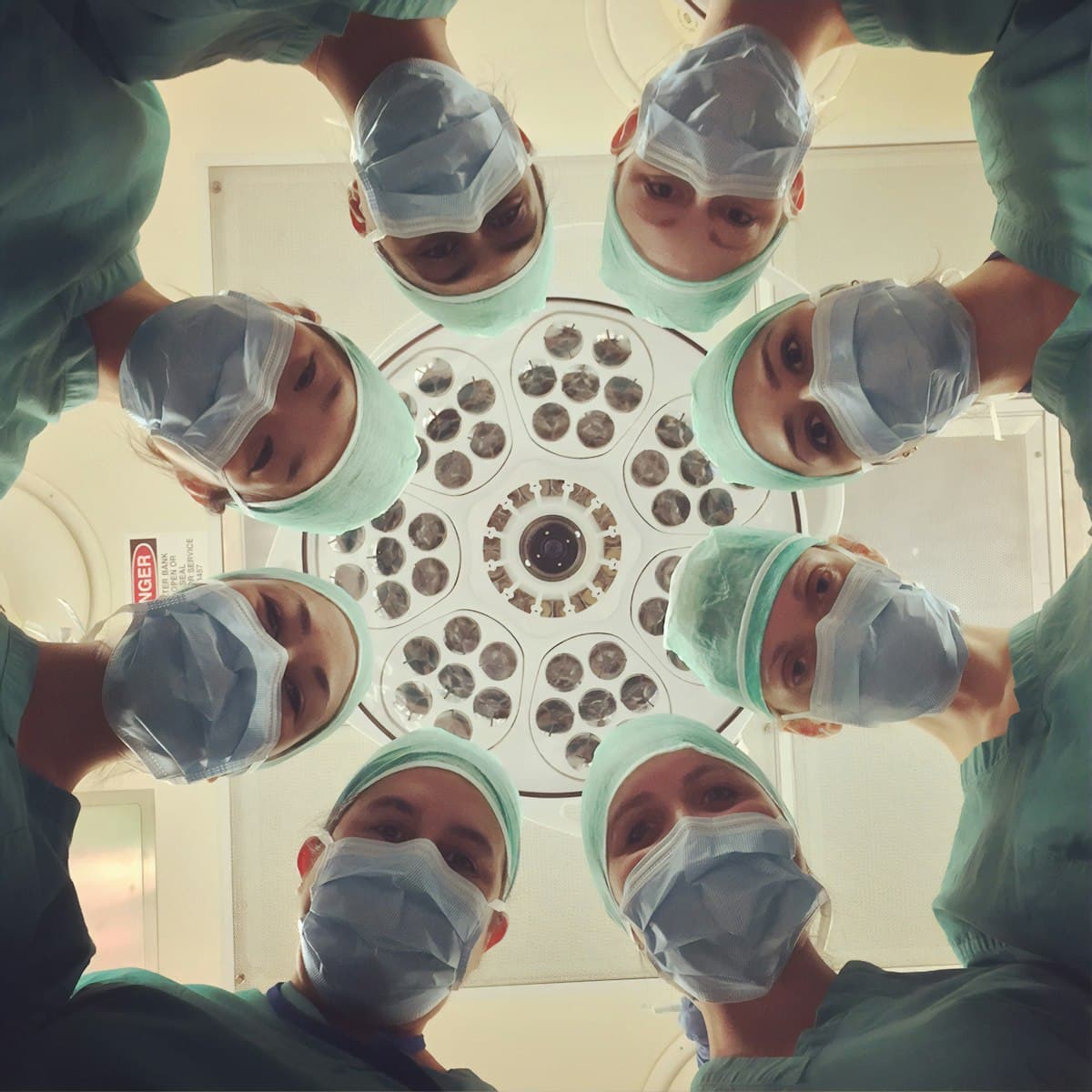AI analysing a medical scan to support diagnosis